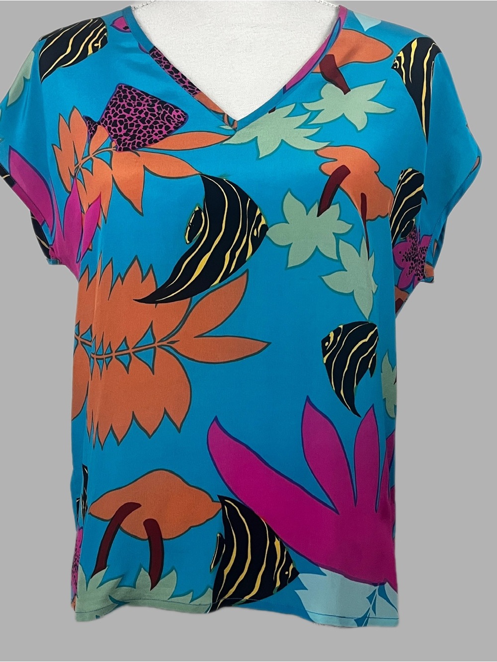 VtG Jack Mulqueen Silk Tropical Women’s Blouse Size 8 V Neck